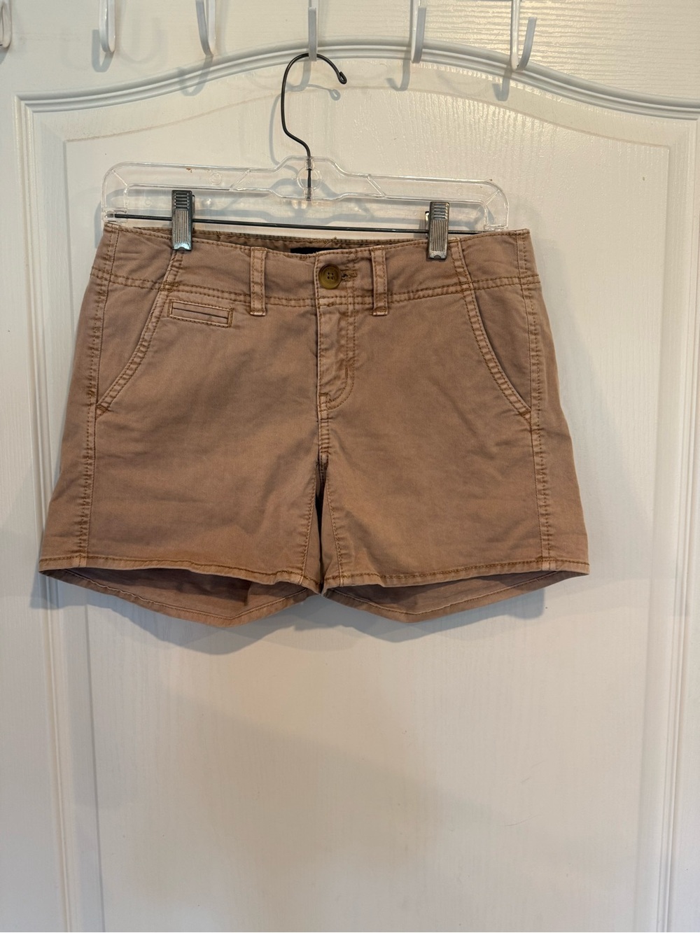 American Eagle Outfitters y2k khaki Stretch shortie Midi Shorts Size 2